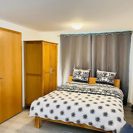 Tarbey - Au Depart Du Telecabine Torrent Lägenhet